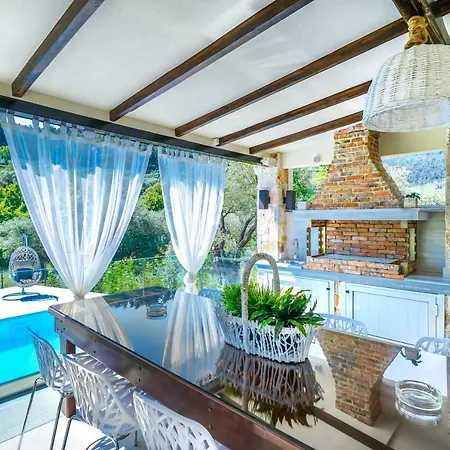 Santa Marina Villa
