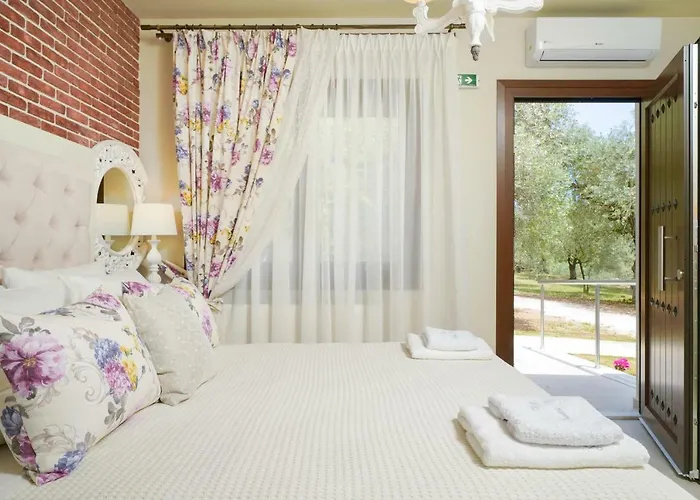 Santa Marina Villa Makriammos