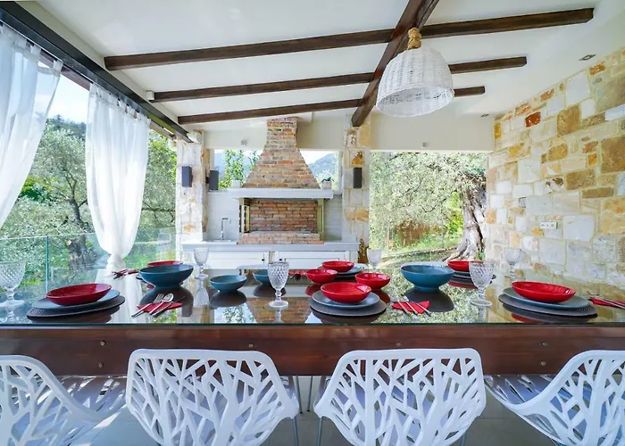 Santa Marina * Makriammos